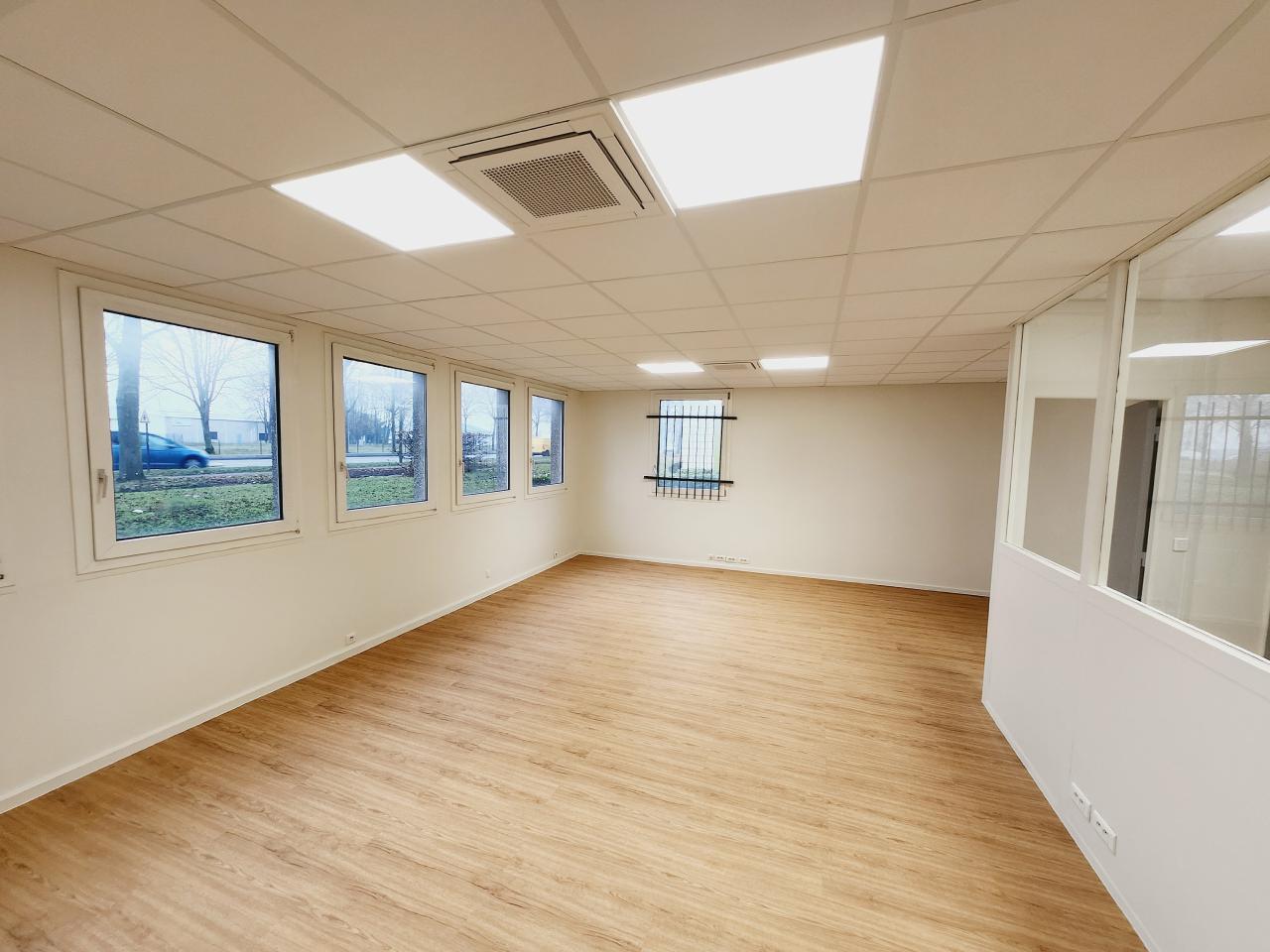 Local d'activité Lognes 385m² Location local d'activité Lognes Seine-et-Marne OLACT2110677 2